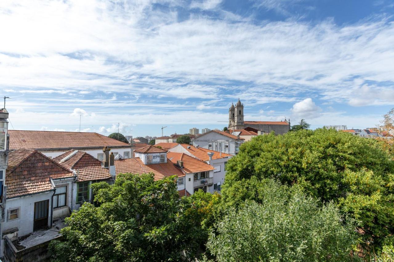 ! Bright 2Br Hammock Flat ! Praca Da Republica Apartment Porto Luaran gambar